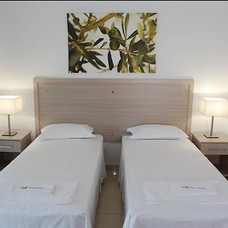 Apart Otel Frixos Larnaca