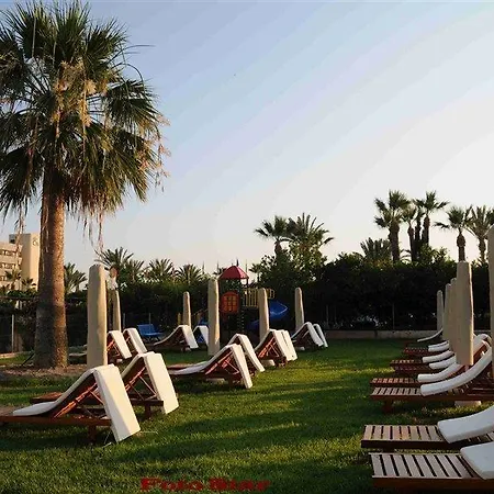 Apart Otel Frixos 3*