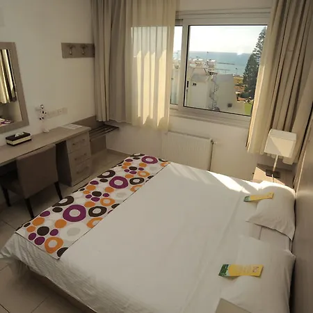 Apart Otel Frixos