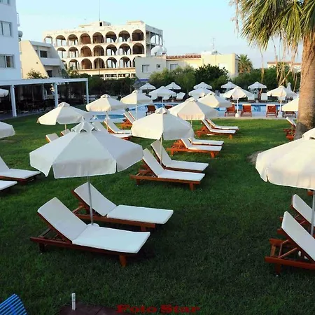 Apart Otel Frixos 3*