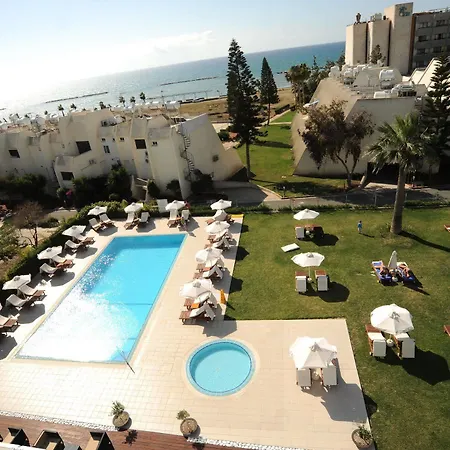 Apart Otel Frixos 3*