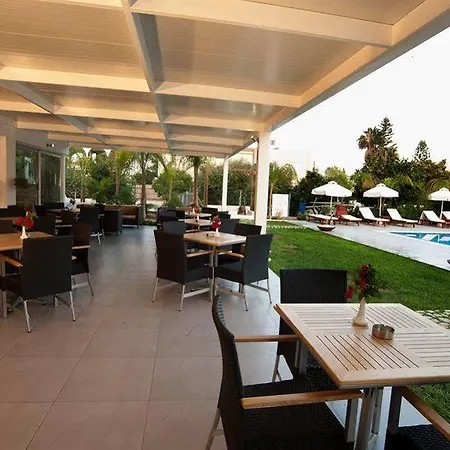 Apart Otel Frixos