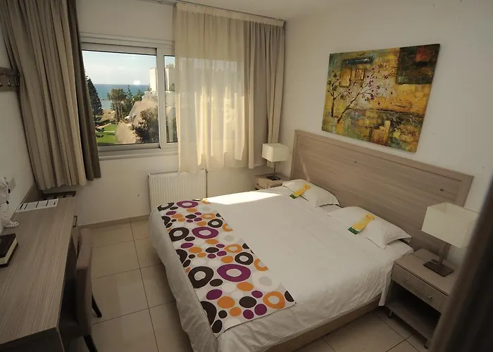 公寓式酒店 Frixos 4*