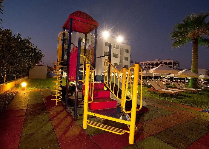 Frixos 公寓式酒店 拉纳卡