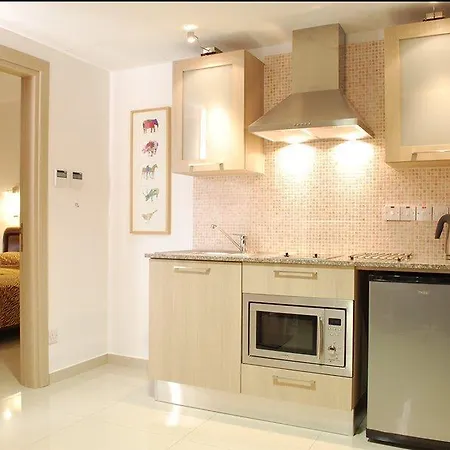 Apartahotel Frixos 3*