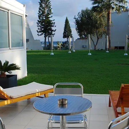 Lejlighedshotel Frixos Larnaca